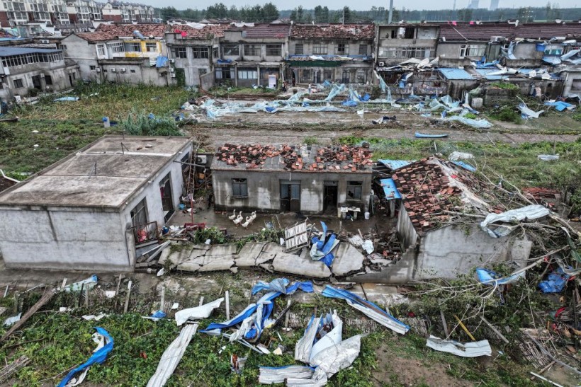 CHINA-WEATHER-TORNADO