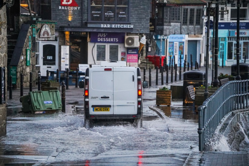 Storms Hit Cornwall's North Coast