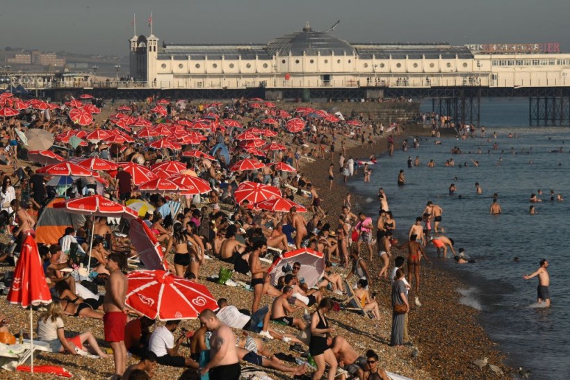 BRITAIN-CLIMATE-WEATHER-HEAT