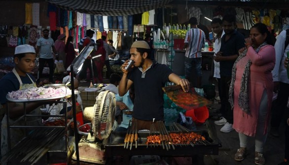 INDIA-ECONOMY-RELIGION-ISLAM-RAMADAN