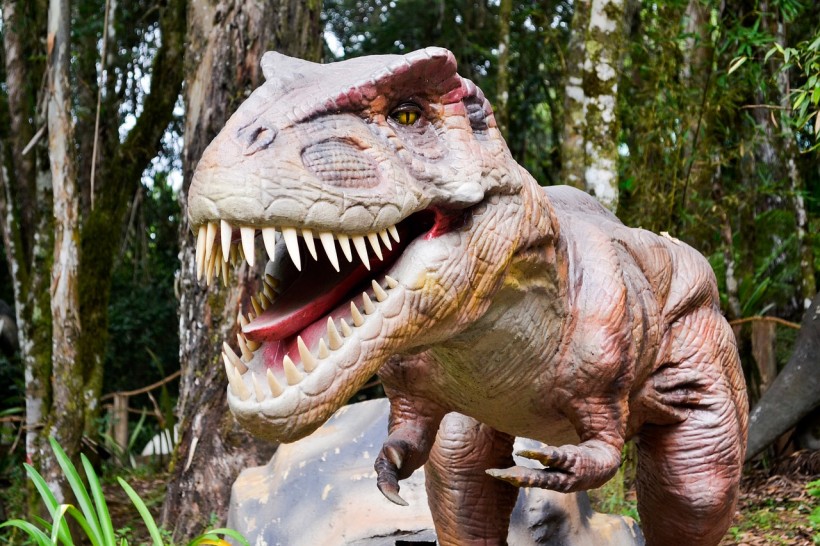 How Robotic Dinosaurs are Rebooting Our Love for the Prehistoric beasts