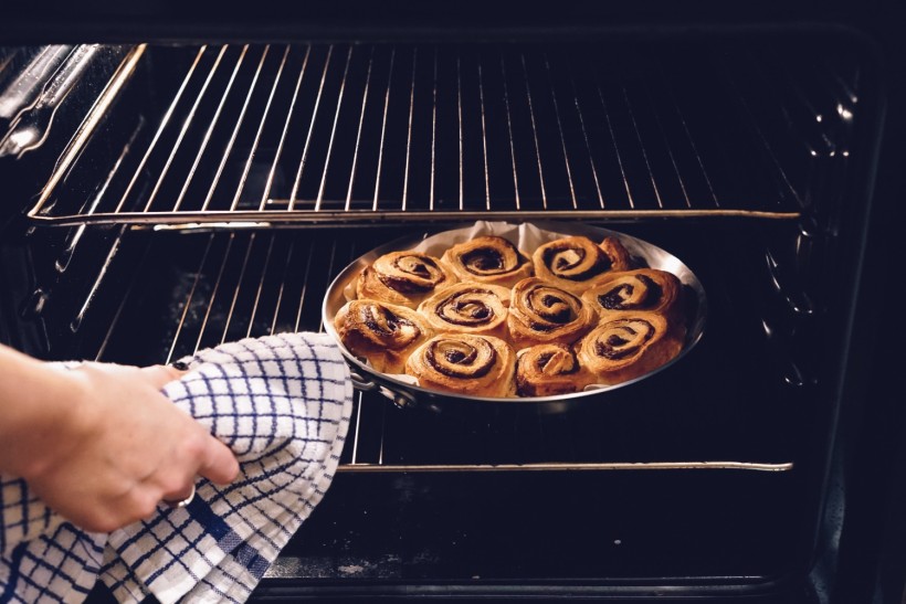 Convection Ovens Versus Deck Ovens: What’s All the Fuss About?