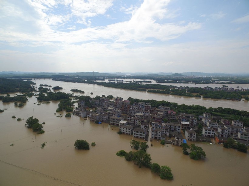 Nature World News - Heavy Rainfall Hits Jiangxi Province