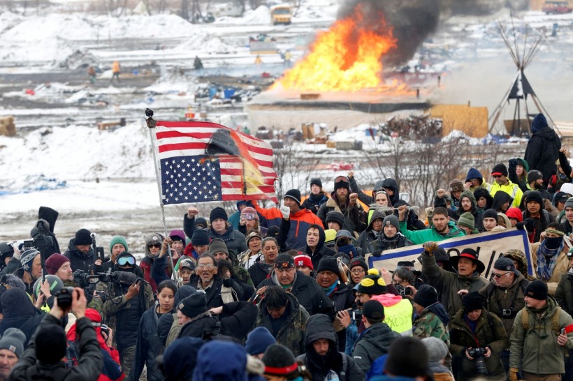 Controversial Dakota Access Pipeline Oil Link Production Ordered Suspended by US Judge over Environmental Impact Concerns