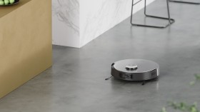 robot vacuum cleaning floor